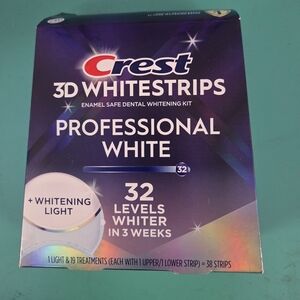 Crest 3D Whitestrips Professional White Kit